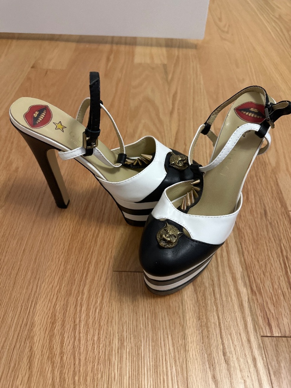 Gucci Black & White Feline Head Platform Heels